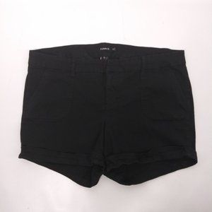 Torrid Shorts Rolled Hem Pockets Stretch